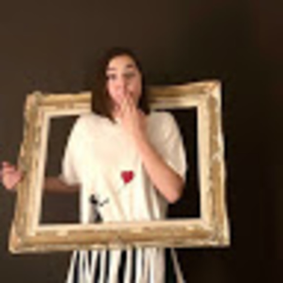 Meet your Posher, Brittany - Picture 1 of 1